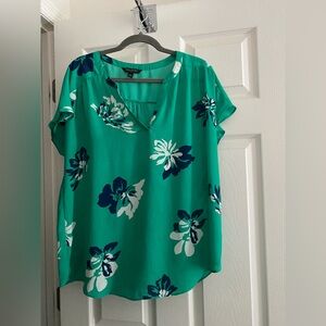 NWOT Banana Republic Blouse Large